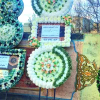 کرایه تاج گل،فروش گل طبیعی،اجاره میز صندلی سایبان