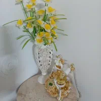 گلدان سرامیکی گل برجسته وگل نرگس