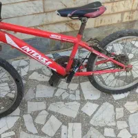 دوچرخه|دوچرخه، اسکیت، اسکوتر|صومعه‌سرا, |دیوار