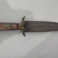 چاقوی عتیقه طرح دار