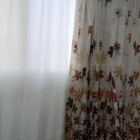 پرده. حریر گل دار