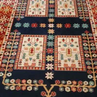 فرش ۹ متری طرح سنتی زمینه سرمه ای