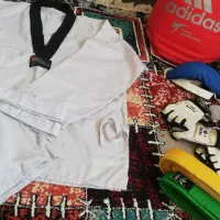 تجهیزات و لباس تکواندو