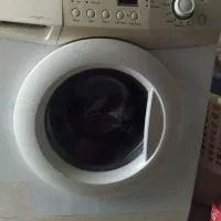 یک دستگاه ماشین لباسشویی مارک دوو ۸ کیلویی