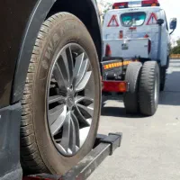 امداد خودرو یدک کش اراک چرخگیر جرثقیل مکانیک یدککش