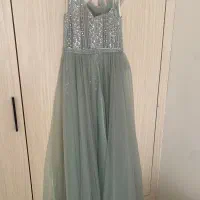 لباس تمام سنگ|لباس|آستانه اشرفیه, |دیوار