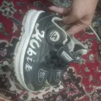 مقداری کتونی بچگانه دخترانه و زنانه در حد وارزون