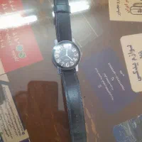 یک عدد ساعت مچی تمیز فروشی هست