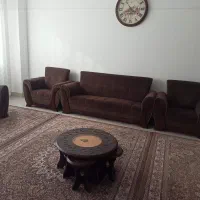 فروش یک دست مبل هفت نفره راحتی همراه میز و عسلی|مبلمان خانگی و میز عسلی|بانه, |دیوار