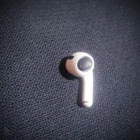 اِیرپاد2 پرو اصل تک گوشی L سمت چپ