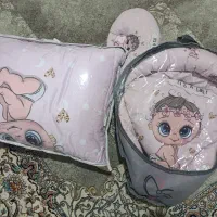 ست مسافرتی و آغوشی همراه با یه بالشت فرمدهی نوزادی