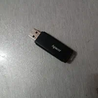 دو تا فلش ۳۲ گیگ