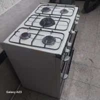 یک عدد اجاق گاز پنج شعله