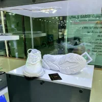 کتونی اورجینال دخترانه ادیداس ozweego gw4650|کیف، کفش، کمربند|لردگان, |دیوار