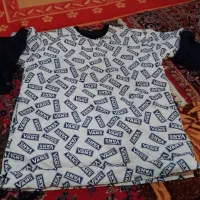 هودی بزرگ|لباس|کارون, |دیوار