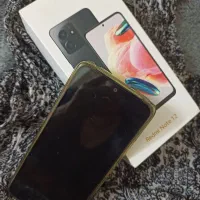 یه دستگاه گوشی شیامی در حد نو