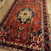 فرش ۶ متری دستباف - نیاز به رفو دارد