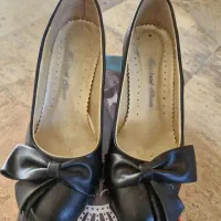 کفش پاشنه دار