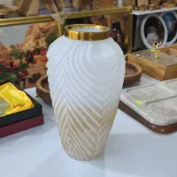 گلدان فلورا