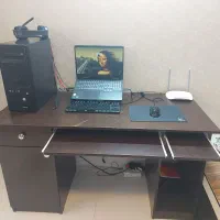 میز تحریر و صندلی چرخدار