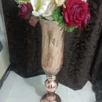 گلدان گل همراه باگل بسیارزیبا