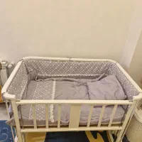 تخت کنار مادر|تخت و صندلی بچه|رشت, آتشگاه|دیوار