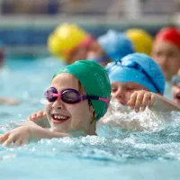 آموزش شنا بانوان