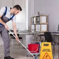 به نیروی خدماتی نیازمندیم