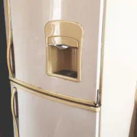 یخچال نیمه فریزرسالم