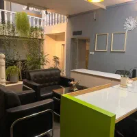 اجاره میز در فضای کار اشتراکی|اجارهٔ کوتاهمدت دفتر کار و فضای آموزشی|اصفهان, فیض|دیوار