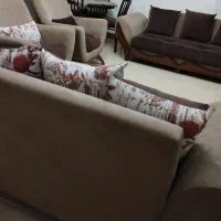 نهارخوری‌ومیزعسلی