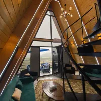 کلبه استخردار منظره دار شیک|اجارهٔ کوتاه‌مدت ویلا و باغ|شیرگاه, |دیوار