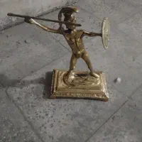 مجسمه برنز