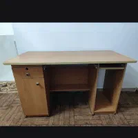 میز کامپیوتر