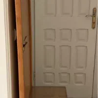 جاکفشی و جاآویز لباس