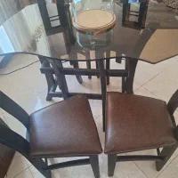 میز غذا خوری و اینه قدی|میز و صندلی غذاخوری|اراک, |دیوار