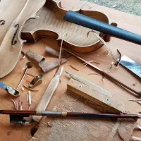 کارگاه ریگلاژ بازسازی تعمیر و فروش و تعویض ویولن|ویولن|تهران, استاد معین|دیوار