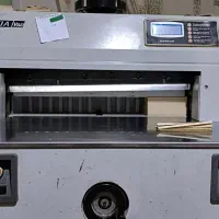 برش کاغذ و پانچ