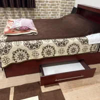 تخت و تشک خوش خواب کویین|تخت و سرویس خواب|دماوند, دماوند|دیوار