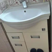 سنگ روشویی کابینت دار با شیر