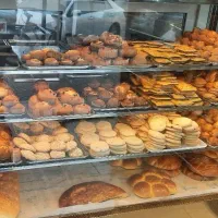 با یک وستا کار شیرینی خشک نیاز مندیم