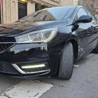 آریزو 5 کم کار کارمندی استثنائی