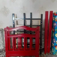 تخت و تشک بچه