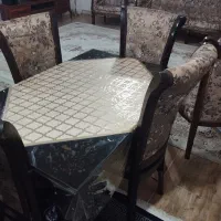 مبل سلطنتی ۹نفره بهمراه میز نهار خوری ۴نفره|مبلمان خانگی و میز عسلی|محمدشهر, محمدشهر|دیوار