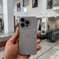 اپل iPhone 15 Pro با حافظهٔ ۲۵۶ گیگابایت