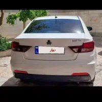 شاهین با سانروف مدل ۴۰۱