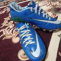 کفش چمن|کیف، کفش، کمربند|سراب, |دیوار