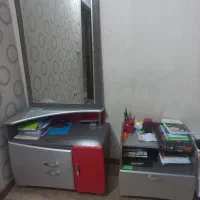 کنسول و آینه و بغل تختی