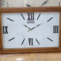 ساعت دیواری چوب راش 30 در 60 زمینه پتینه طرح جدید