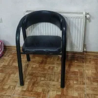 تعدادی صندلی ارایشگاهی